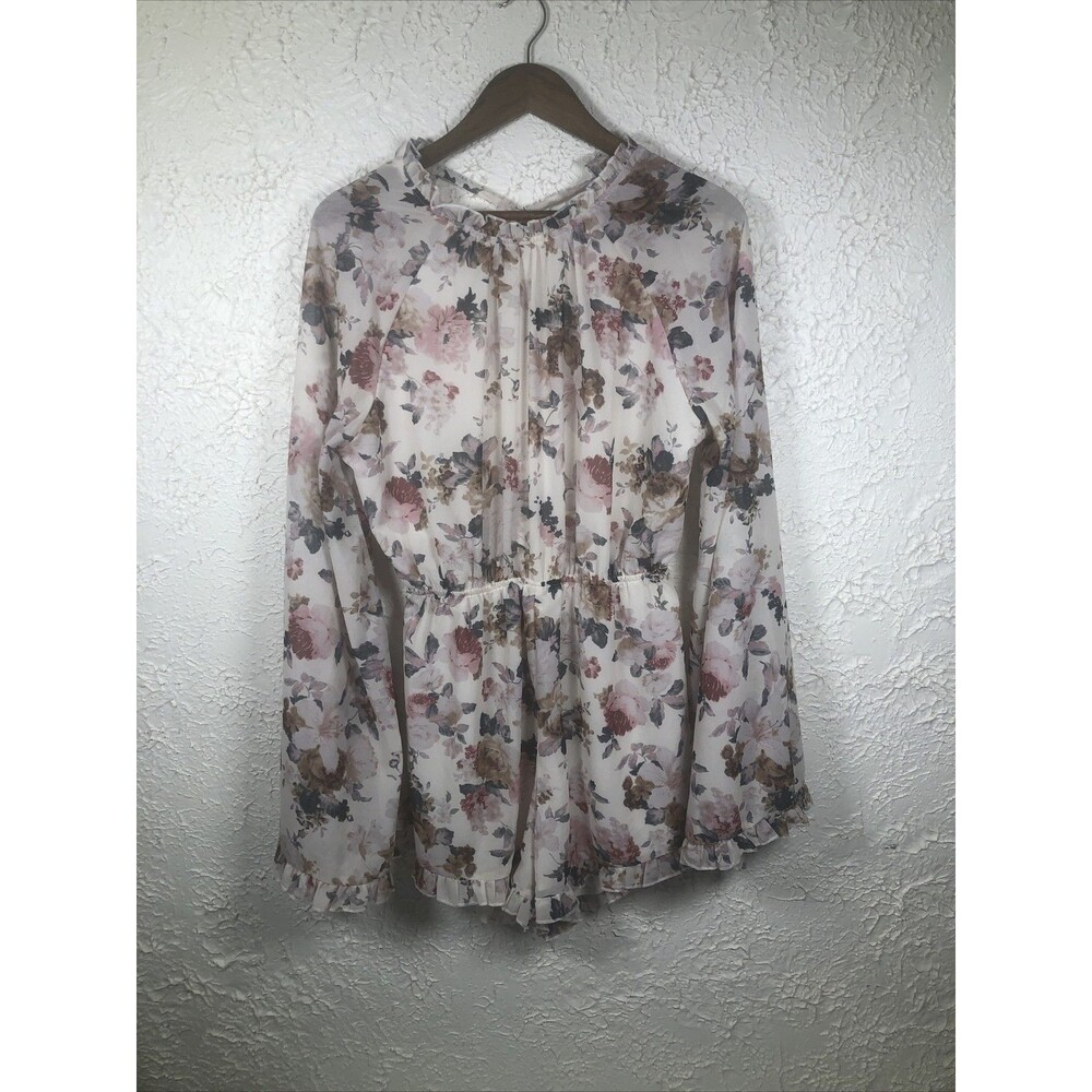 Women's Size 8 Floral fairy cottagecore BOHO romper backout flare sleeve